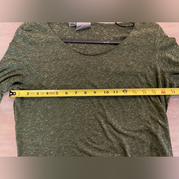 Vero Moda Heathered Green Lightweight Long Sleeve Shirt with Outer Seam, Medium - Picture 9 of 10